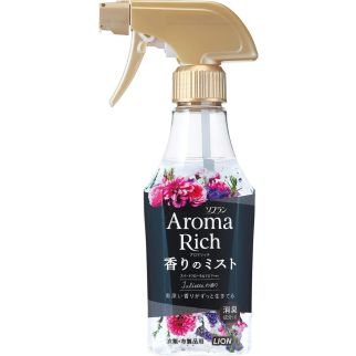 Lion Soflan Aroma Rich Fragrance Mist Juliet кондиціонер спрей для одягу, аромат амбра, ваніль, конвалія, 280 мл