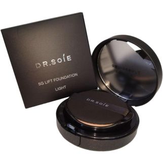 Dr. Soie AMARANTH 5G Lift Foundation 01 Light Кушон антивіковий 01 світлий SPF40/PA+++, 12 г