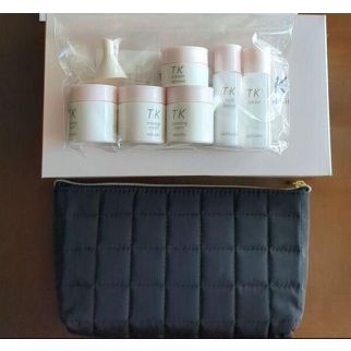 Menard TK Travel Kit набор миниатюр 6 предметов с косметичкой